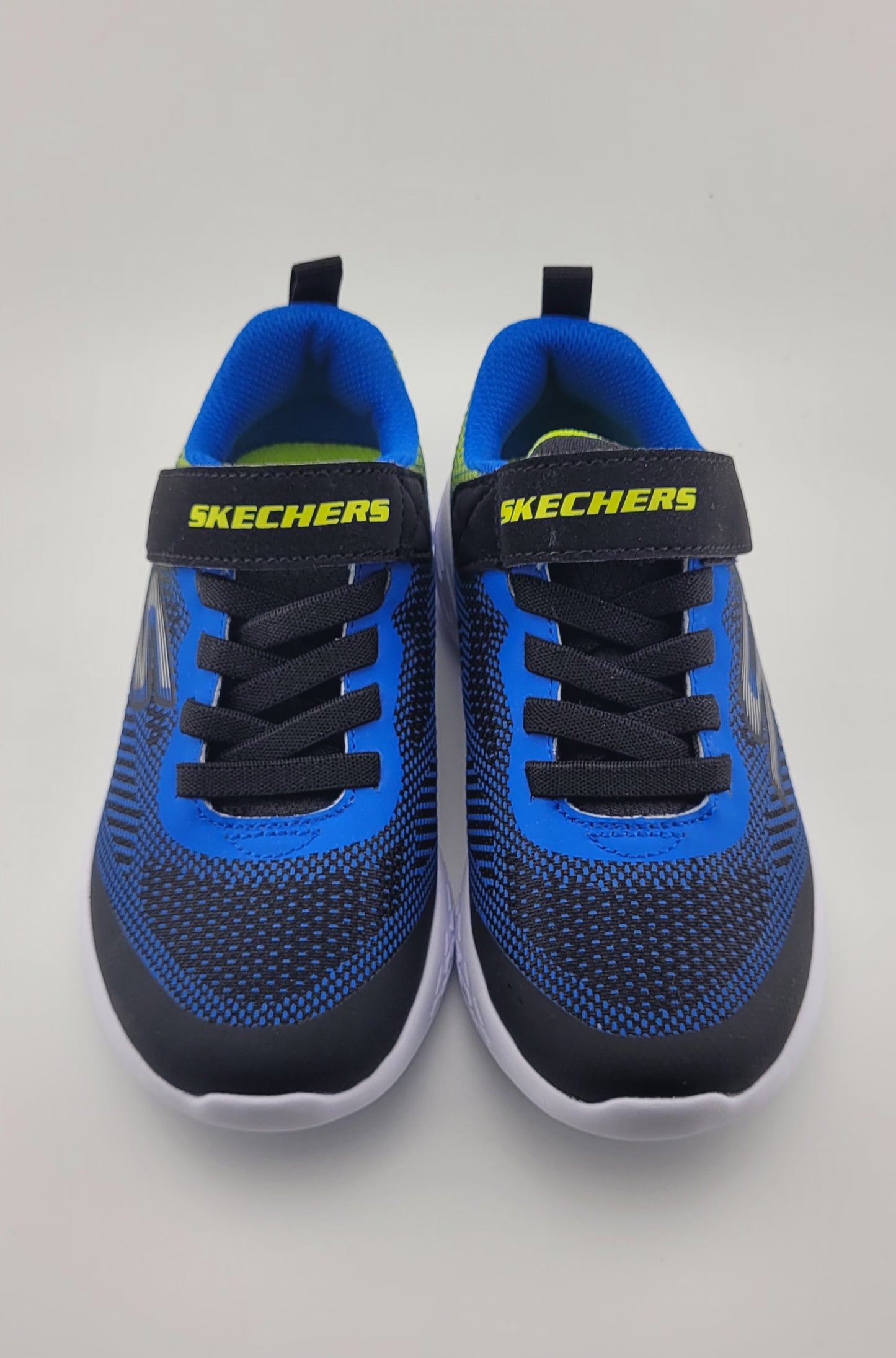 Tennis Skechers azul con negro