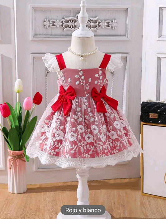 Vestido tirantes con encaje blanco