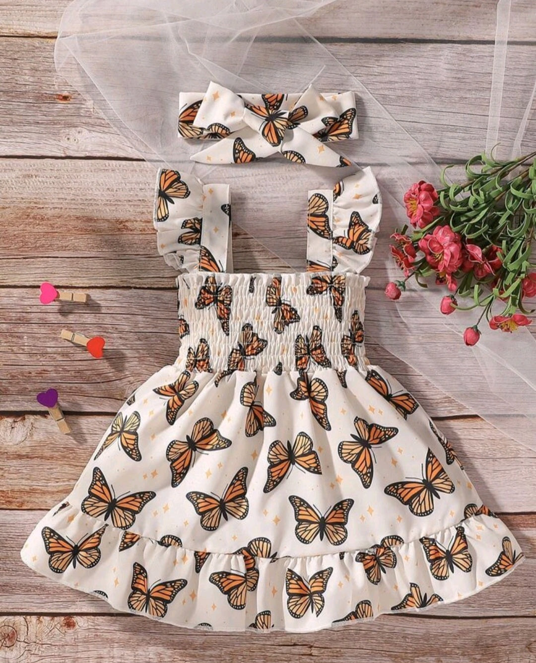 Vestido de mariposa con tirantes